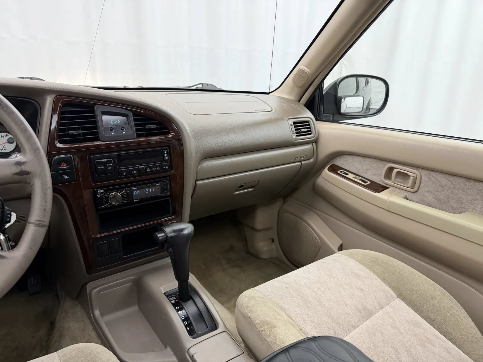 Used 2001 Nissan Pathfinder LE RWD image 14