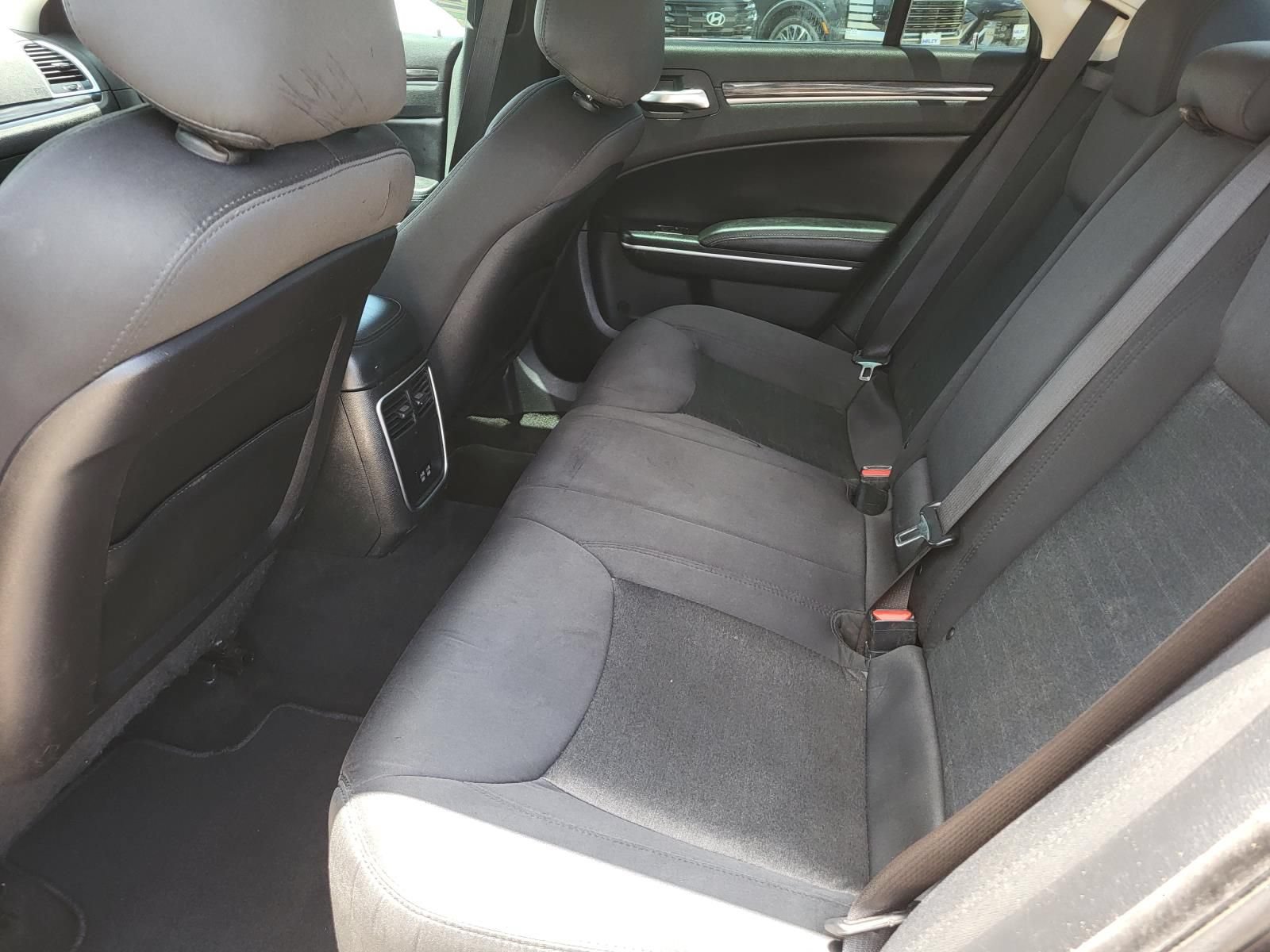 Used 2019 Chrysler 300 Touring w/ Sport Appearance Package RWD image 10