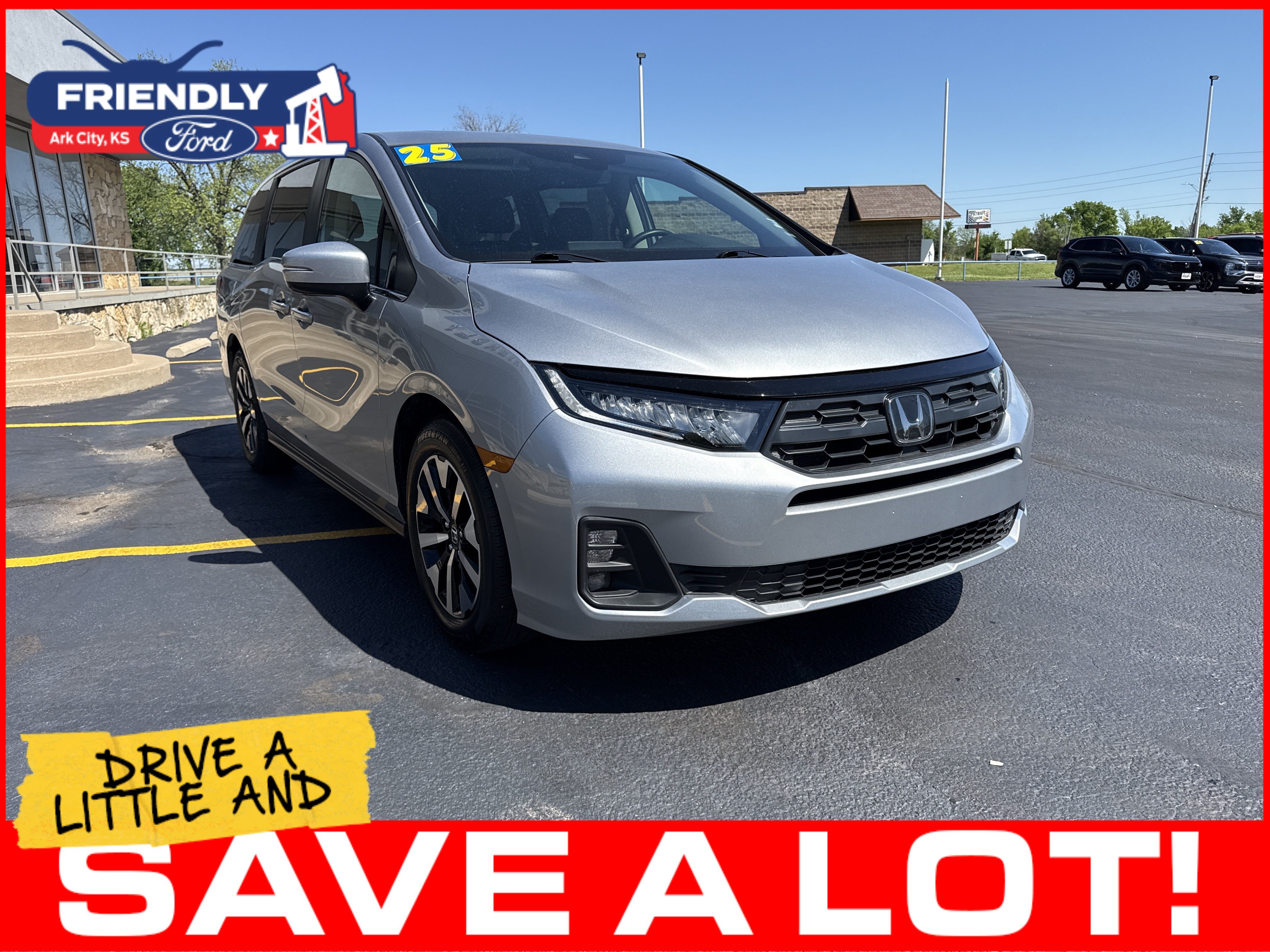 Used 2025 Honda Odyssey EX-L image 3