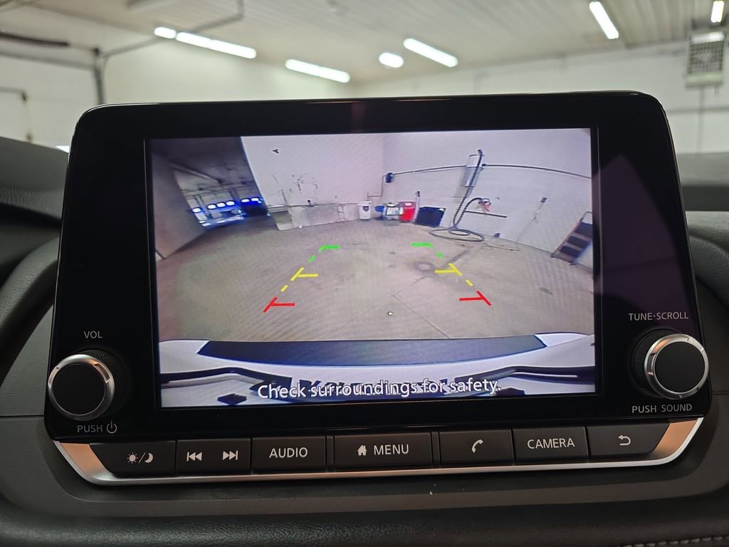 Used 2024 Nissan Rogue SV AWD/4WD image 24