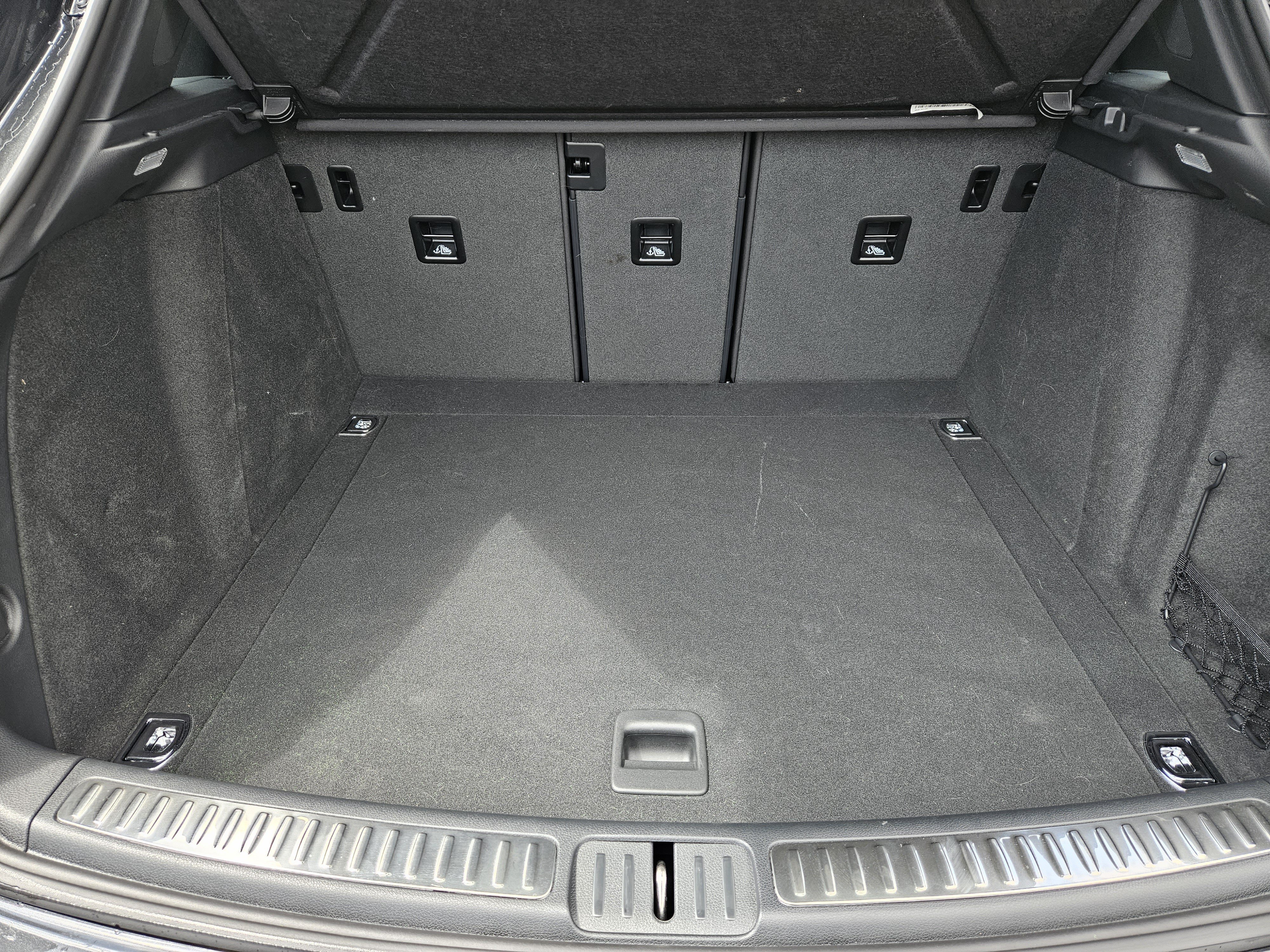 Certified 2026 Porsche Macan AWD/4WD image 31