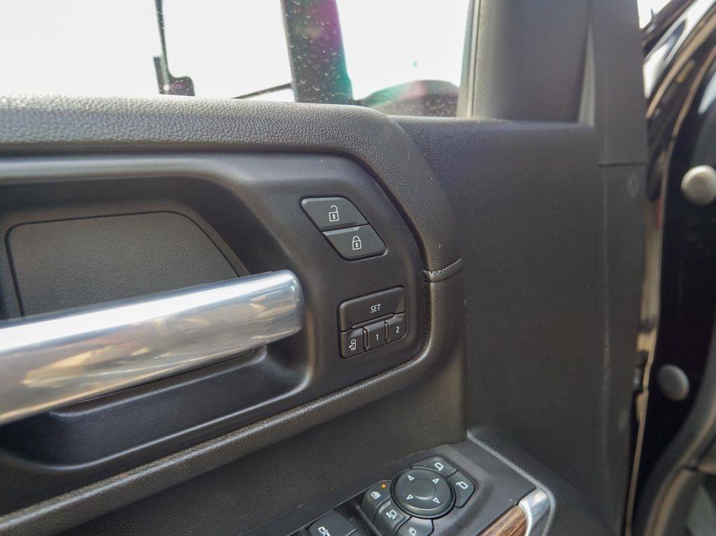 Used 2021 Chevrolet Silverado 3500 High Country AWD/4WD image 19