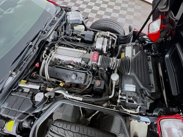 Used 1996 Chevrolet Corvette Convertible RWD image 19