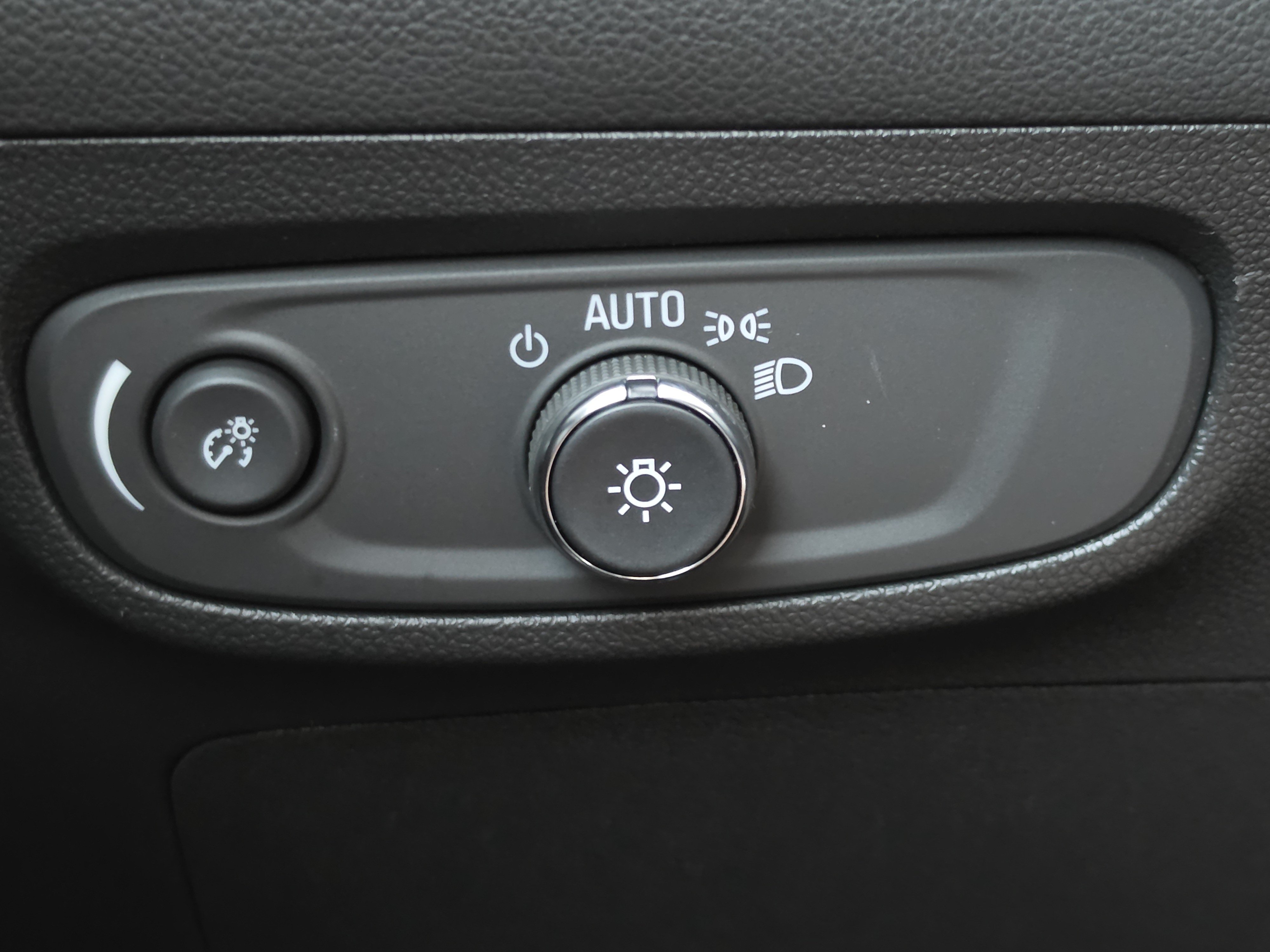 Used 2026 Buick Encore GX Preferred FWD image 13