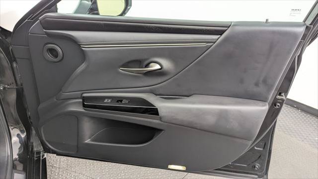 Used 2022 Lexus ES 250 w/ Premium Package AWD/4WD image 22