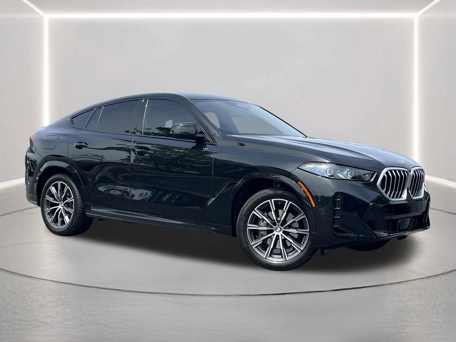 Used 2026 BMW X6 xDrive40i AWD/4WD image 2