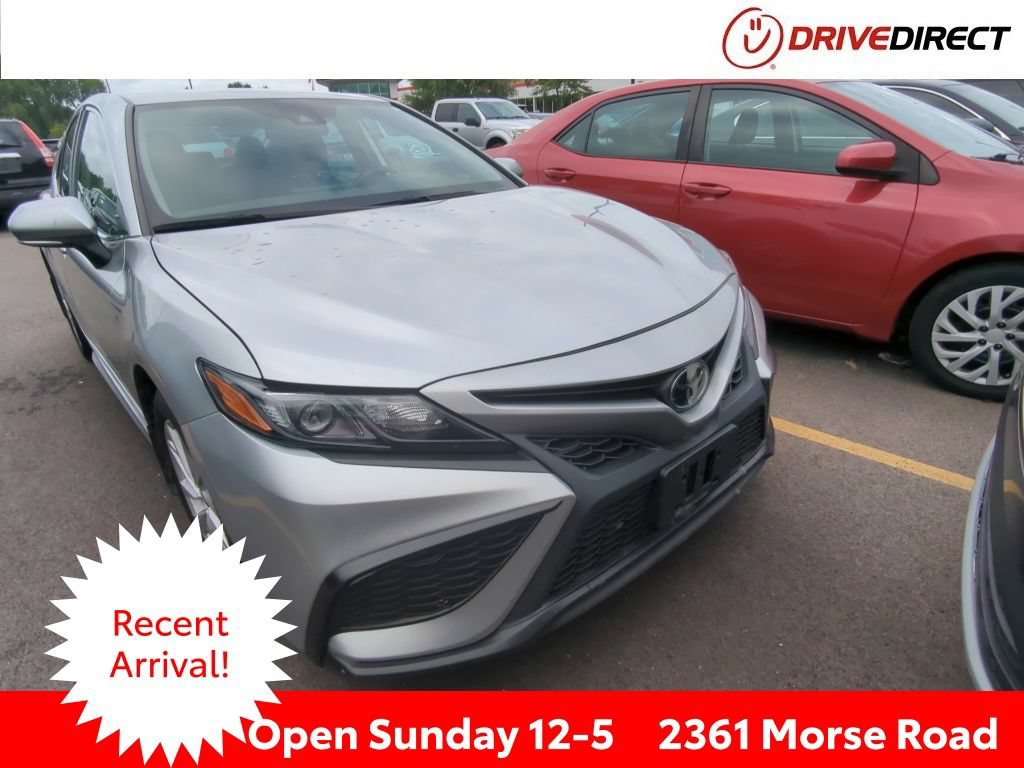 Used 2024 Toyota Camry SE FWD image 1