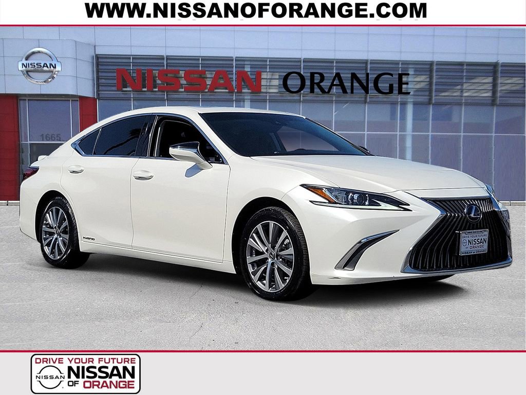 Used 2020 Lexus ES 300h w/ Accessory Package 2 image 1