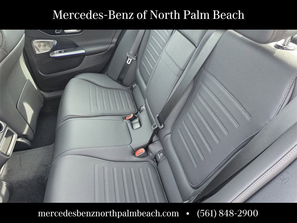 New 2026 Mercedes-Benz C 300 Sedan image 13