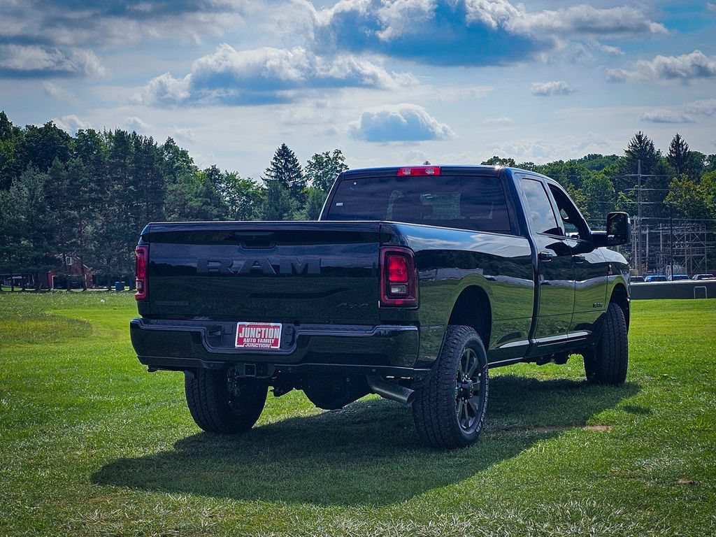 New 2027 RAM 3500 Big Horn AWD/4WD image 3