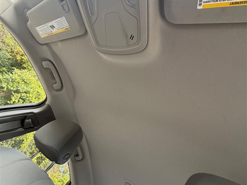 Used 2014 Chevrolet Impala LS FWD image 16