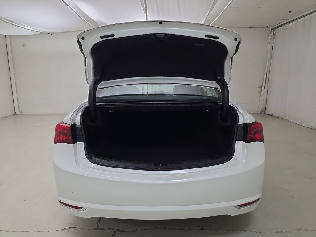 Used 2017 Acura TLX FWD image 27