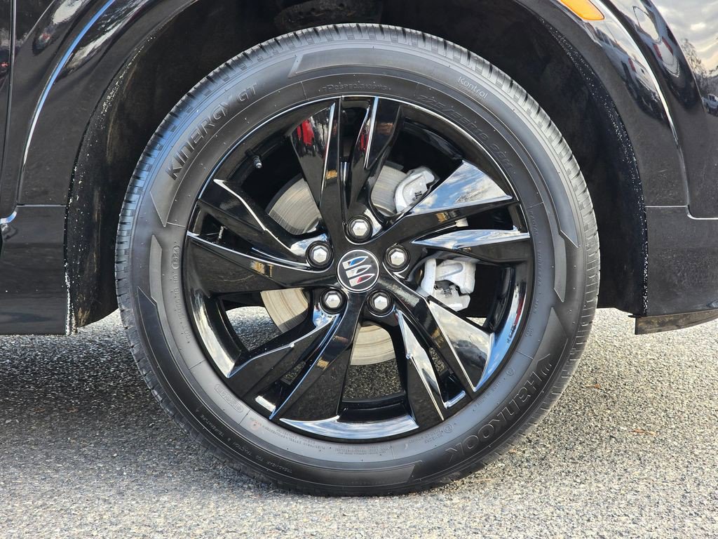 Used 2025 Buick Encore GX Sport Touring w/ Advanced Technology Package AWD/4WD image 9