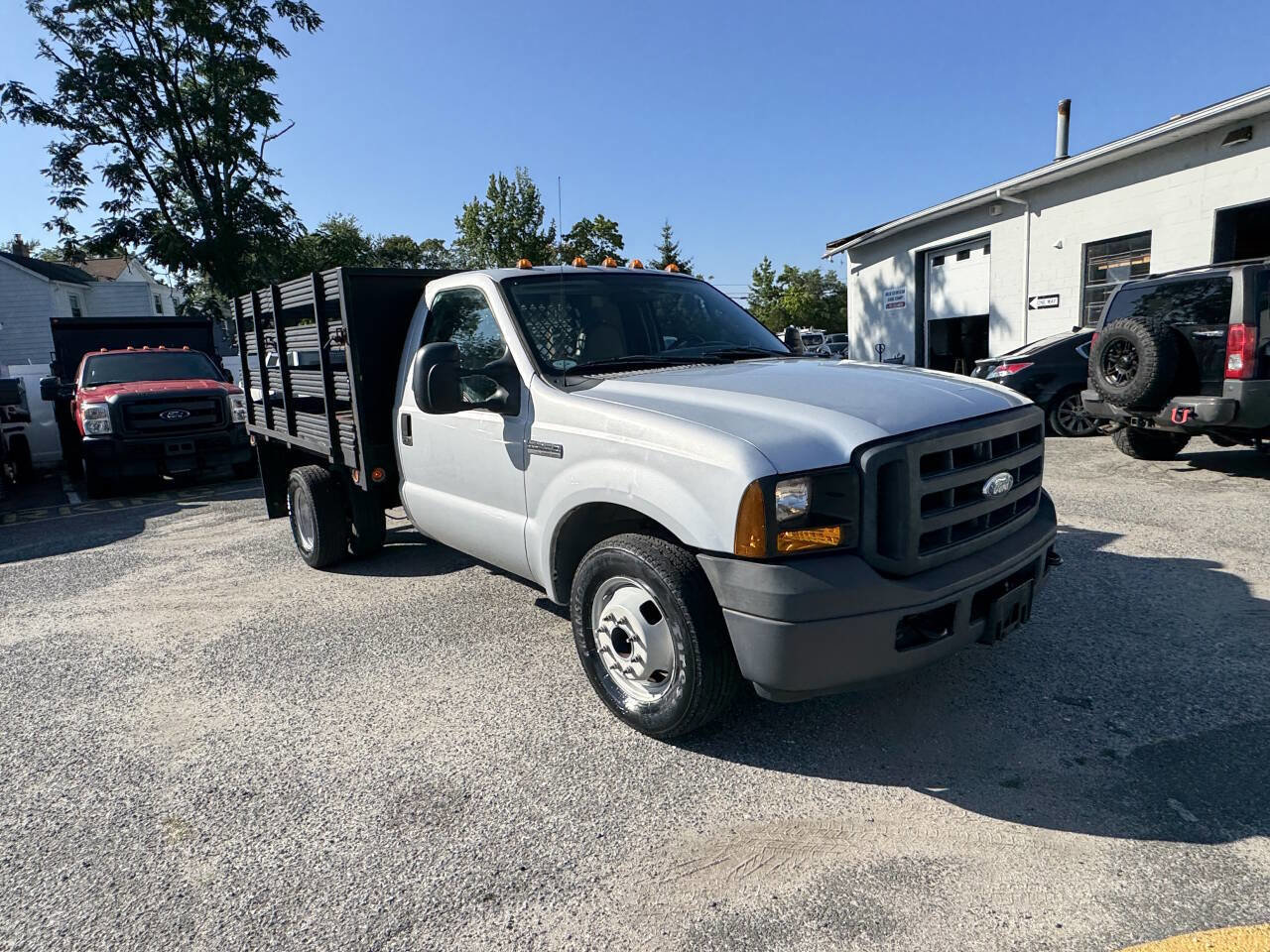 Used 2007 Ford F350 2WD Regular Cab DRW Super Duty image 5