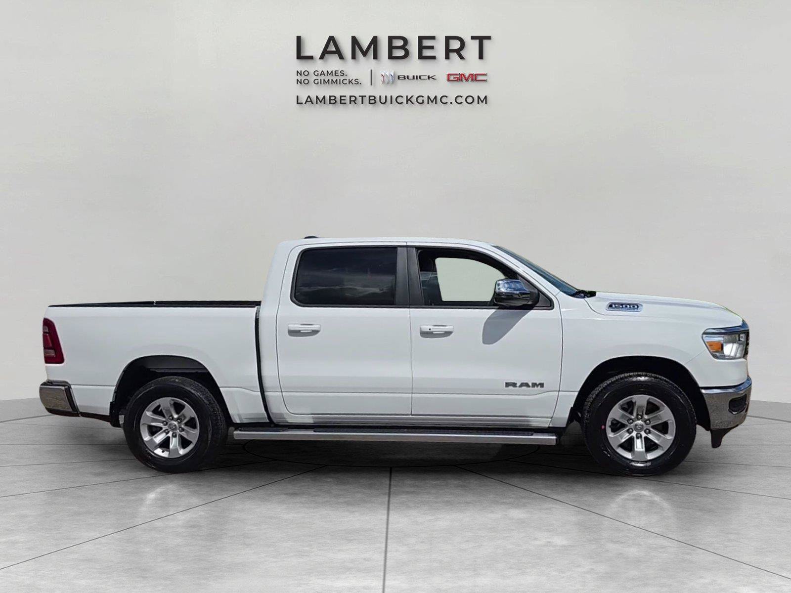 Used 2024 RAM 1500 Laramie AWD/4WD image 6