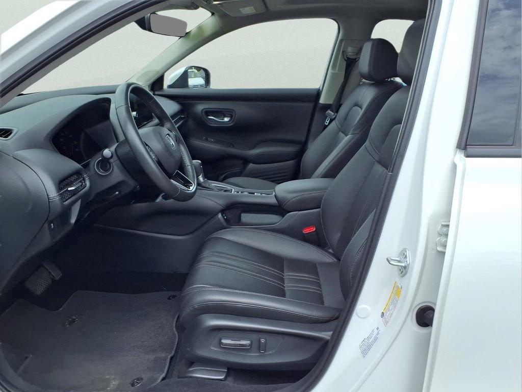 Used 2024 Honda HR-V EX-L image 8