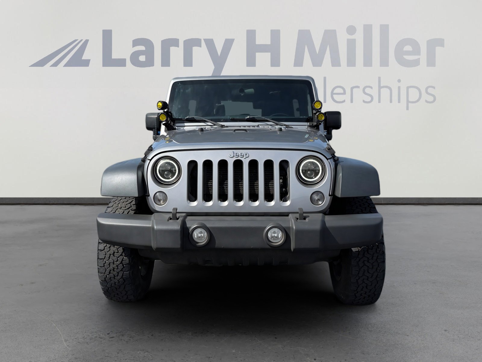 Used 2017 Jeep Wrangler Unlimited Sport w/ Connectivity Group image 8