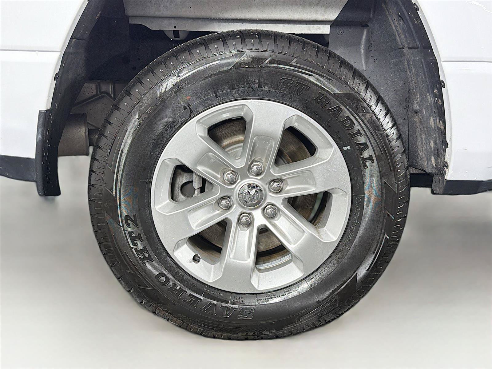Used 2023 RAM 1500 Laramie AWD/4WD image 34