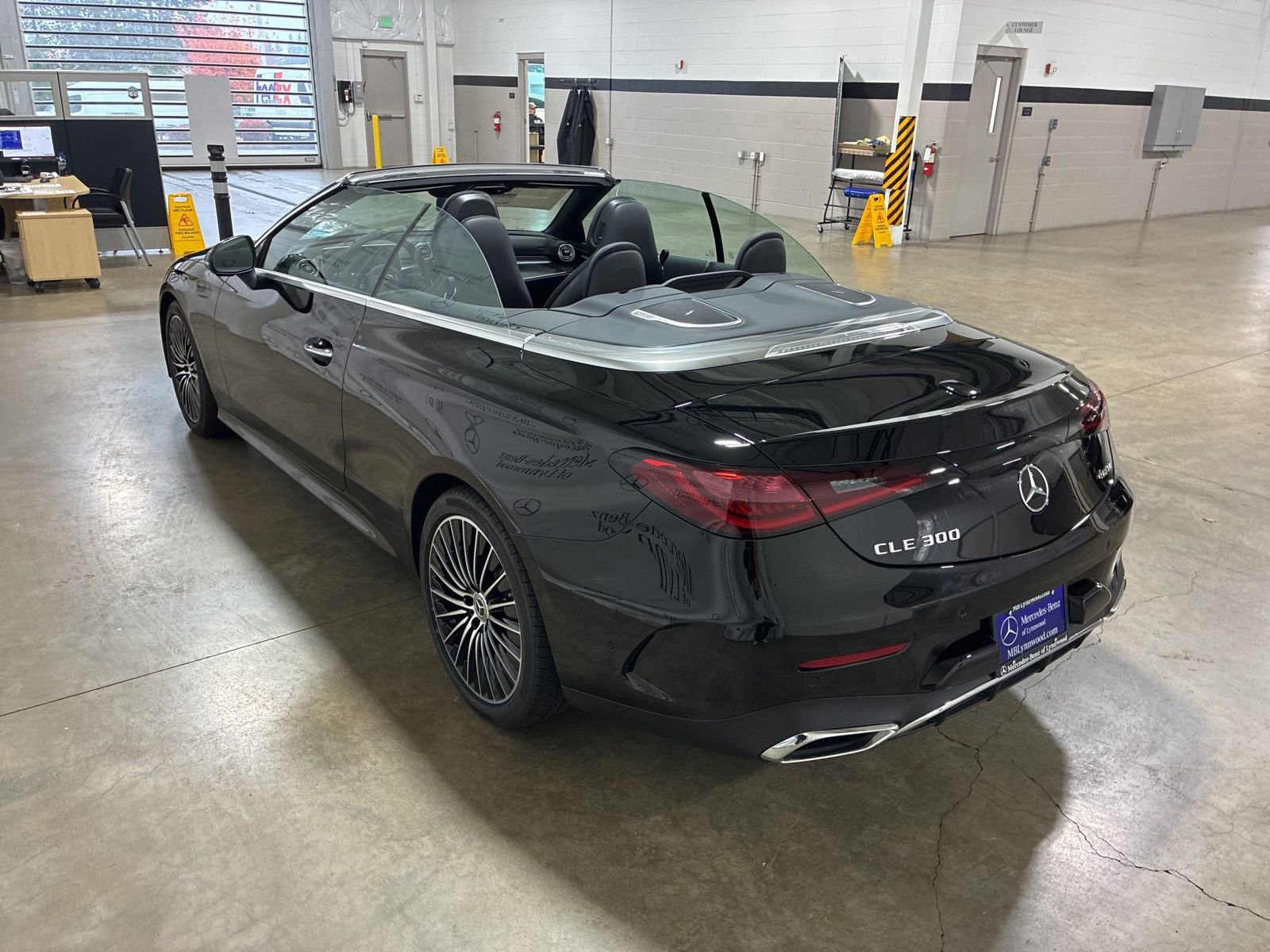 New 2026 Mercedes-Benz CLE 300 4MATIC Cabriolet image 6