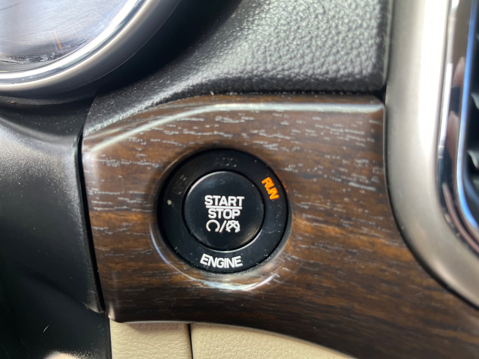 Used 2015 Jeep Grand Cherokee Laredo w/ Quick Order Package 23E image 30