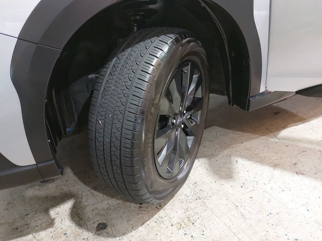 Certified 2024 Subaru Outback Onyx Edition AWD/4WD image 34