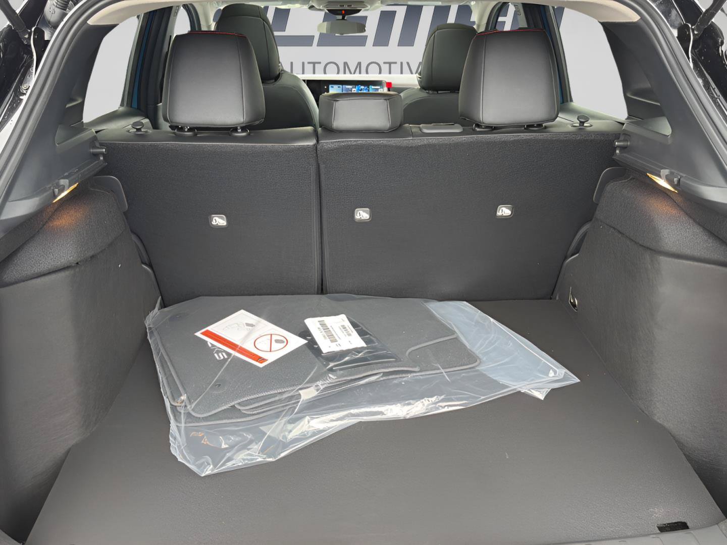 New 2027 Nissan Kicks SR AWD/4WD image 39