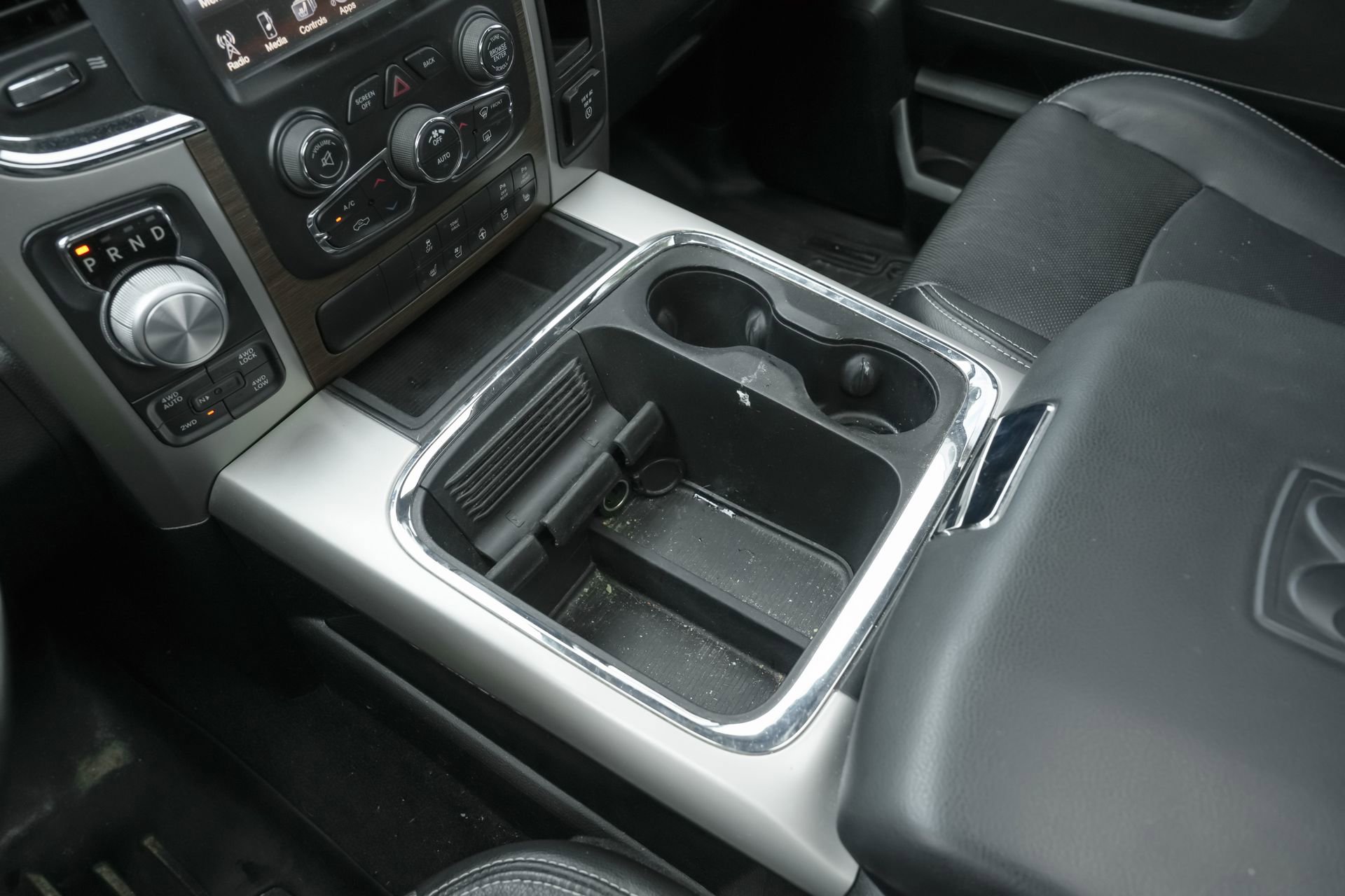 Used 2016 RAM 1500 Laramie w/ Convenience Group image 22