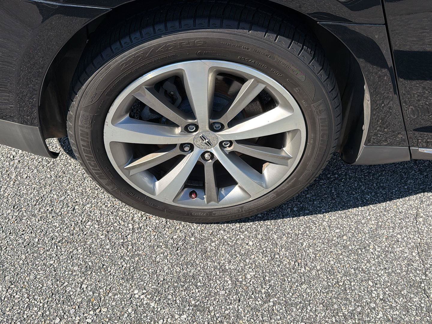 Used 2010 Lincoln MKS FWD image 42