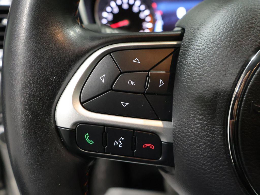 Used 2020 Jeep Compass Limited image 38