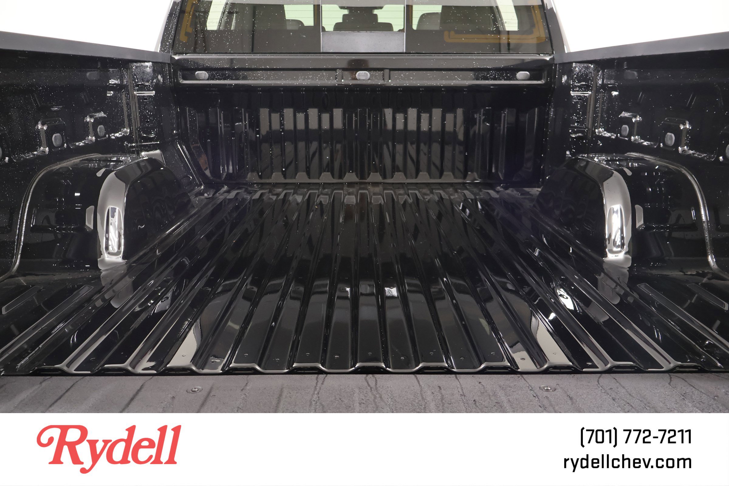 New 2026 GMC Sierra 1500 SLT w/ SLT Convenience Package image 7