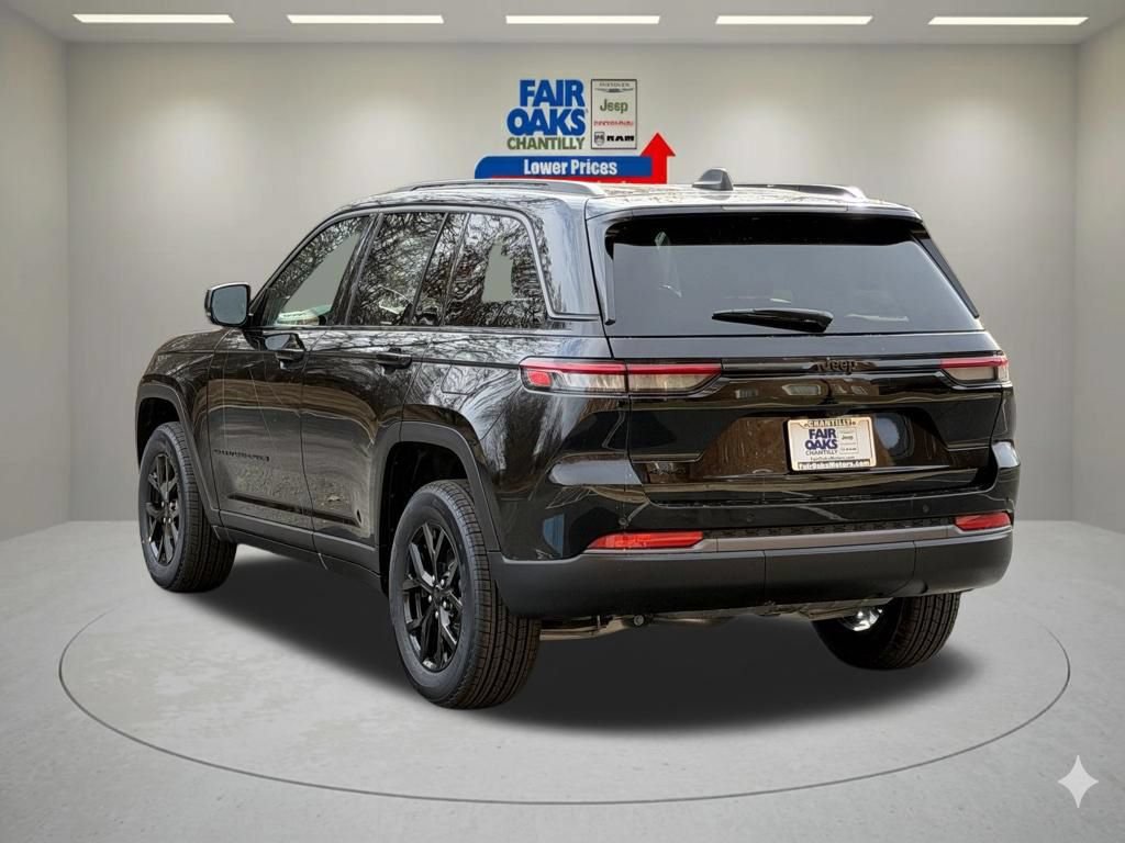 New 2026 Jeep Grand Cherokee Altitude AWD/4WD image 9