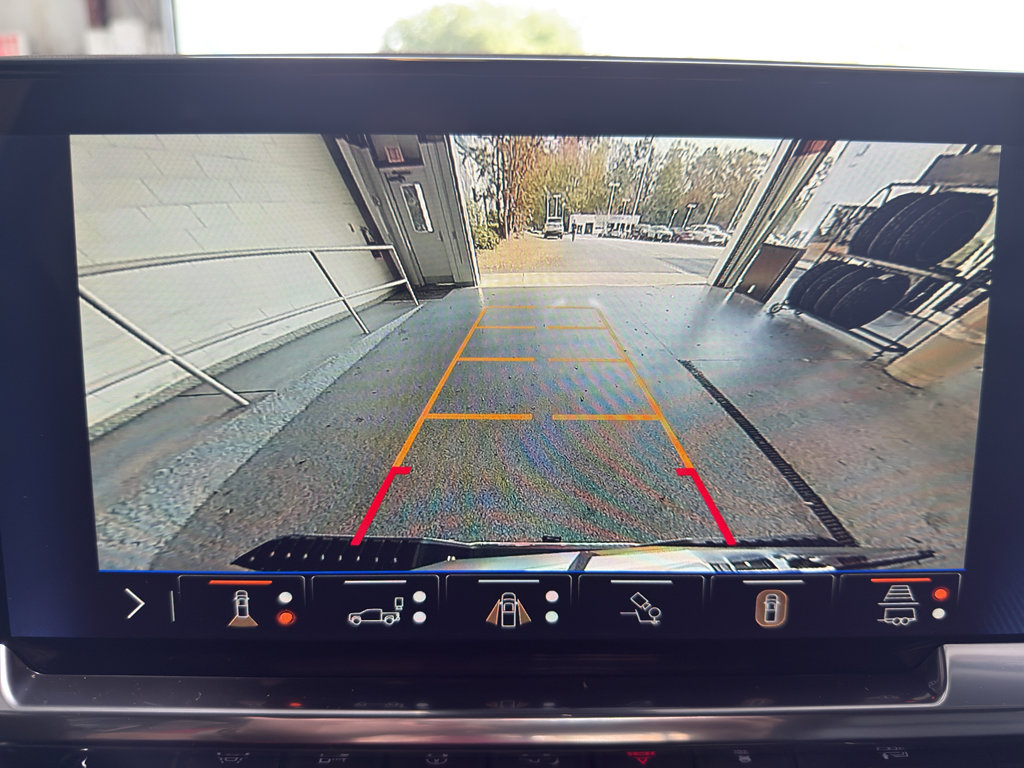 New 2026 Chevrolet Silverado 1500 LTZ w/ LTZ Convenience Package II image 17