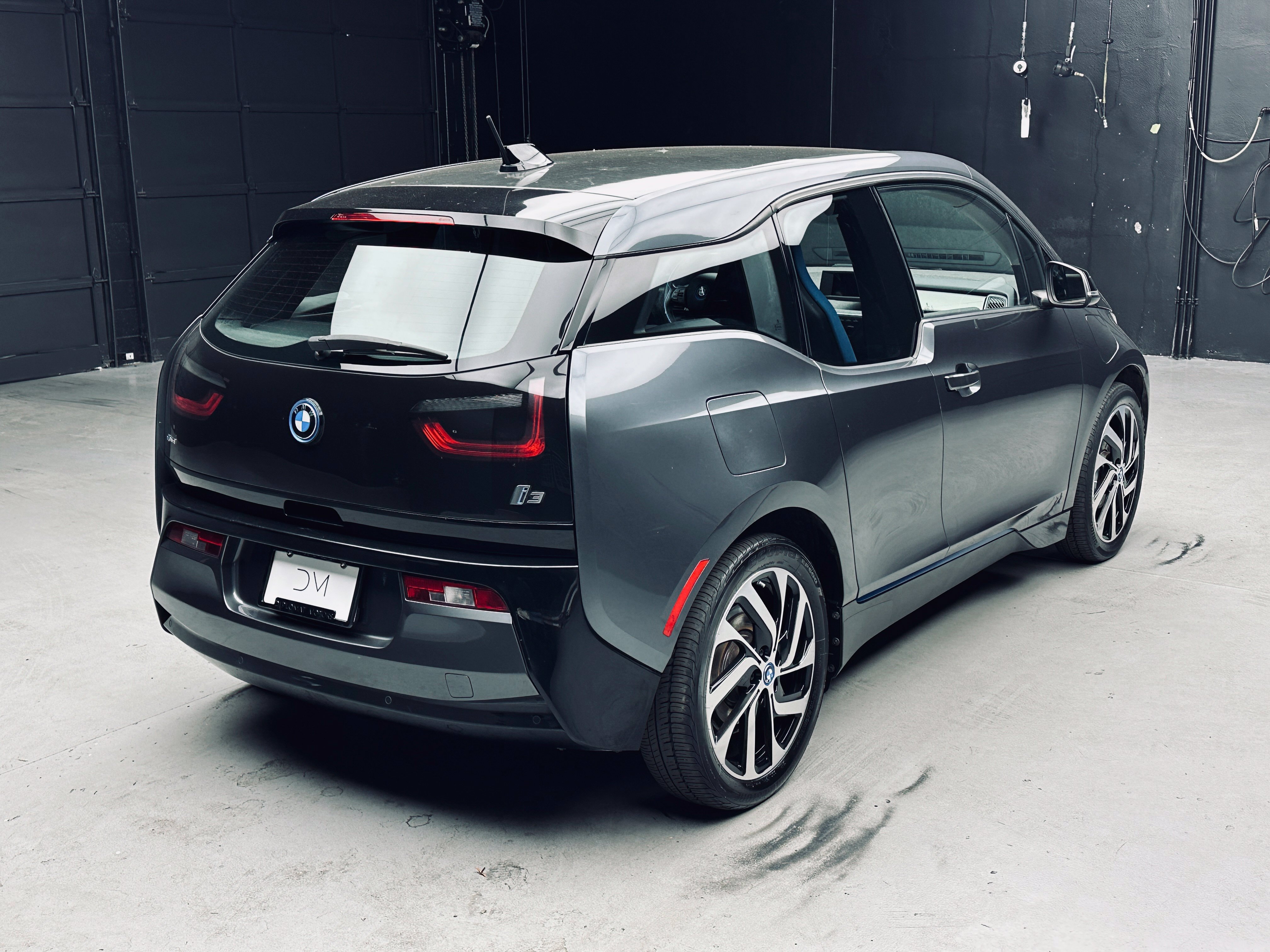 Used 2017 BMW i3 w/ Range Extender RWD image 7