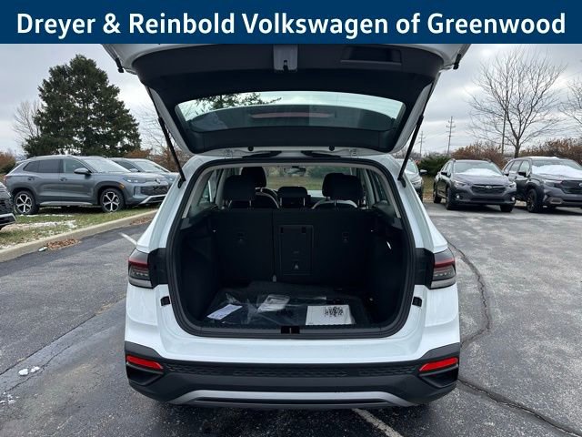 New 2026 Volkswagen Taos S image 31