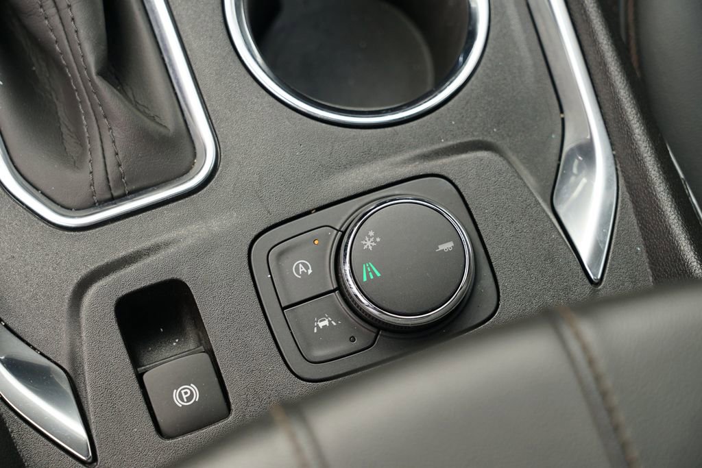 Used 2023 Chevrolet Traverse High Country w/ LPO, Floor Liner Package image 28