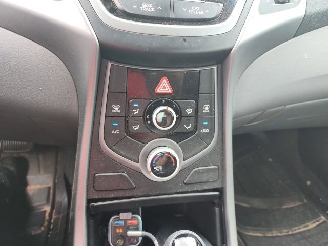 Used 2014 Hyundai Elantra SE FWD image 22