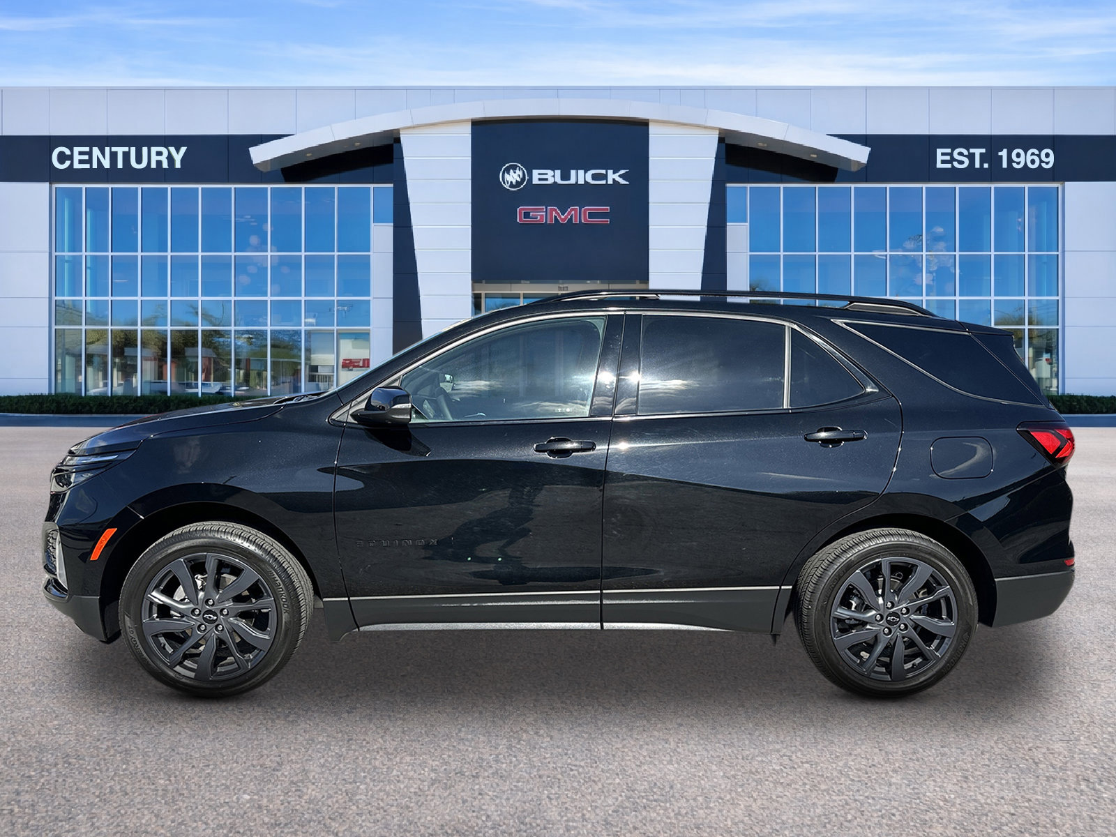 Used 2024 Chevrolet Equinox RS w/ RS Leather Package image 7