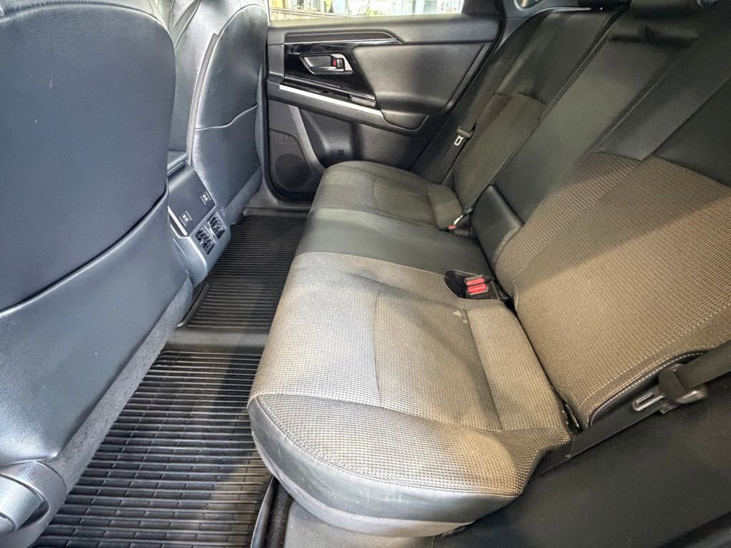 Used 2023 Toyota bZ4X AWD image 33