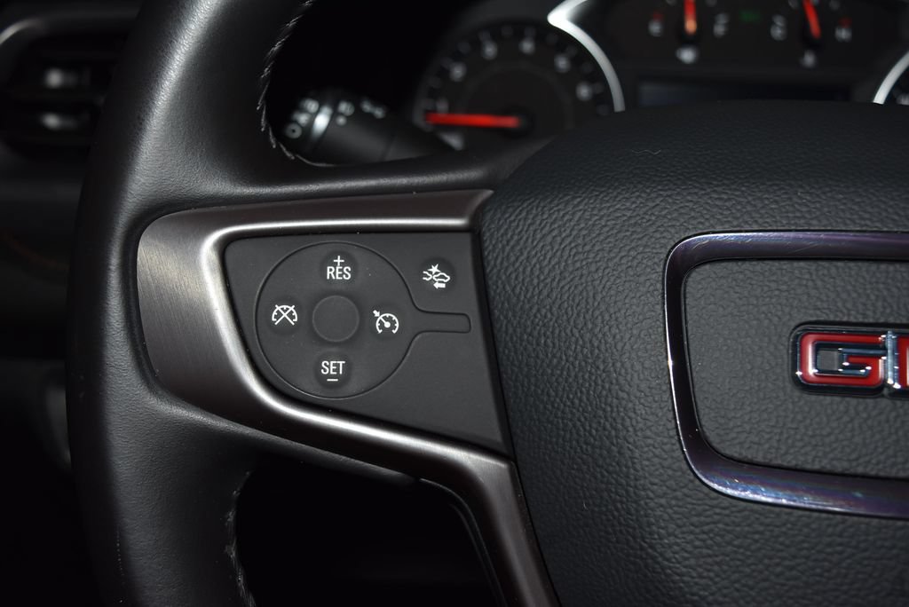 Used 2021 GMC Acadia AT4 w/ LPO, Adventure Package AWD/4WD image 9