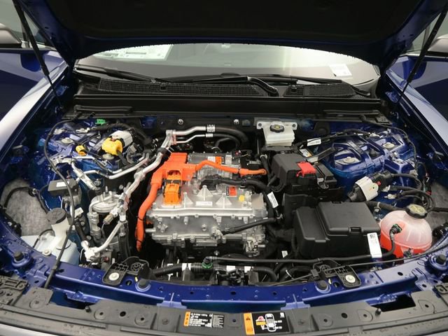 New 2026 Cadillac Lyriq Sport w/ LPO, Floor Liner Package AWD/4WD image 22
