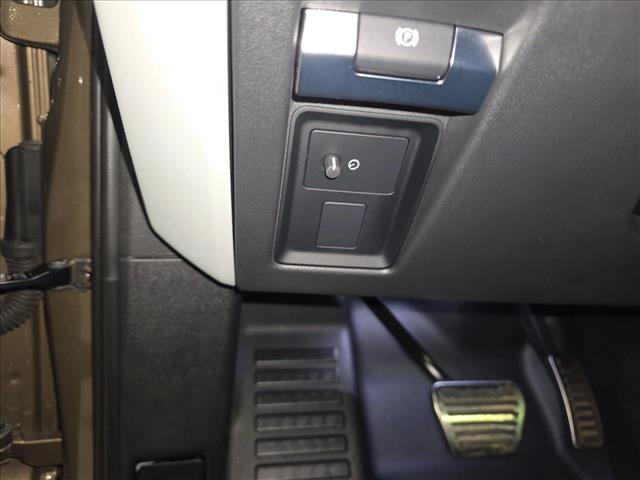 Used 2022 Land Rover Defender 110 S AWD/4WD image 26