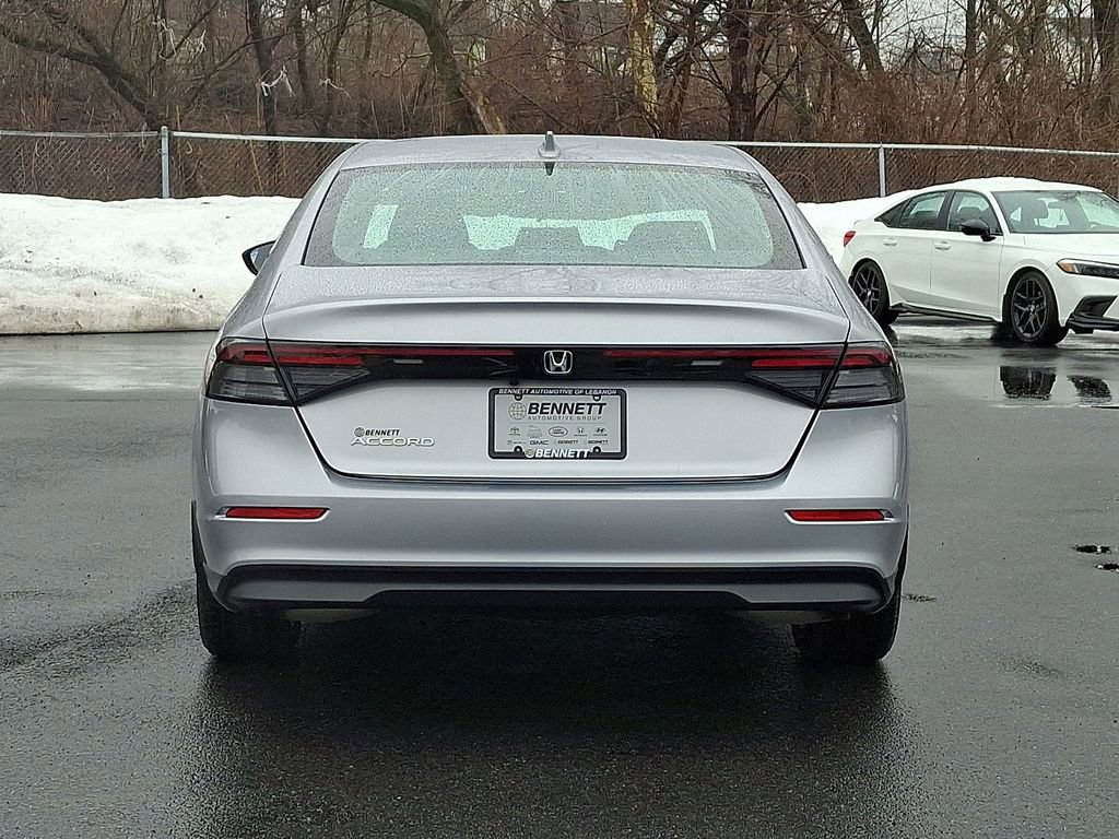 Used 2023 Honda Accord EX image 5