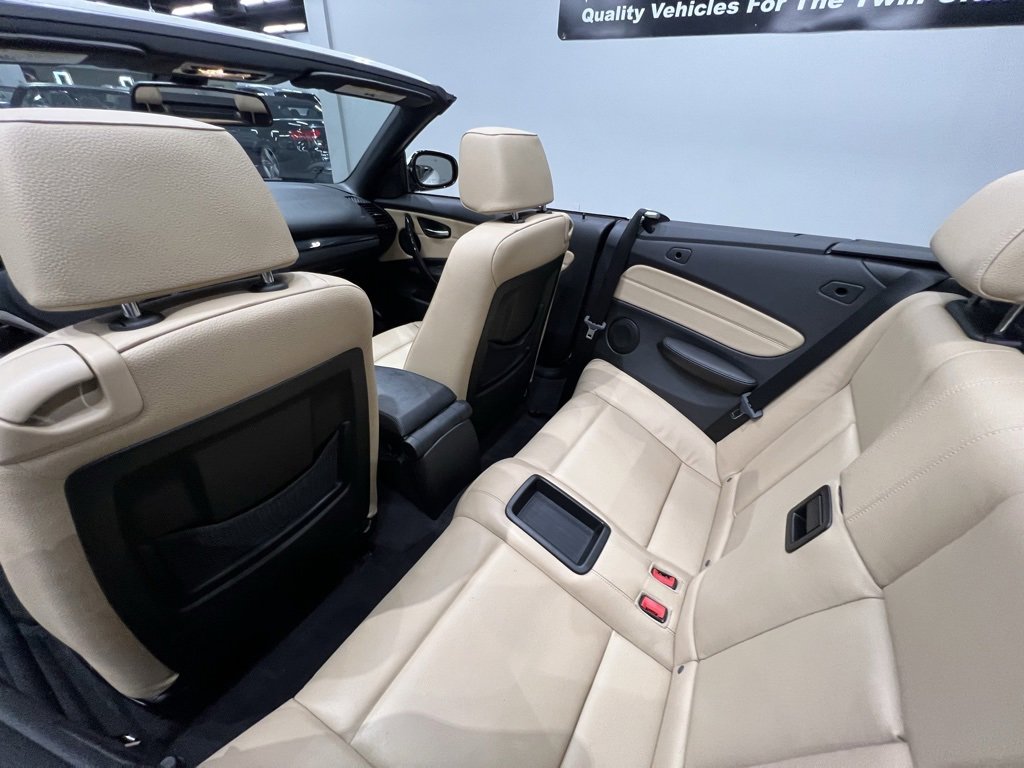 Used 2013 BMW 128i Convertible image 31