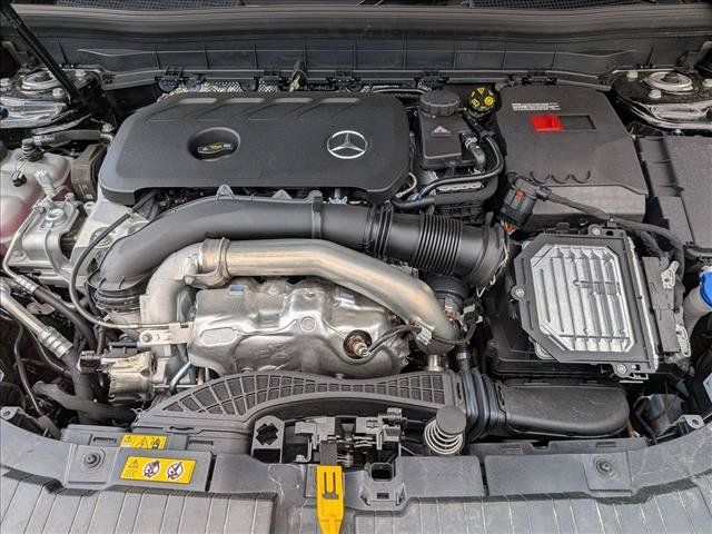 New 2026 Mercedes-Benz GLB 250 4MATIC image 18