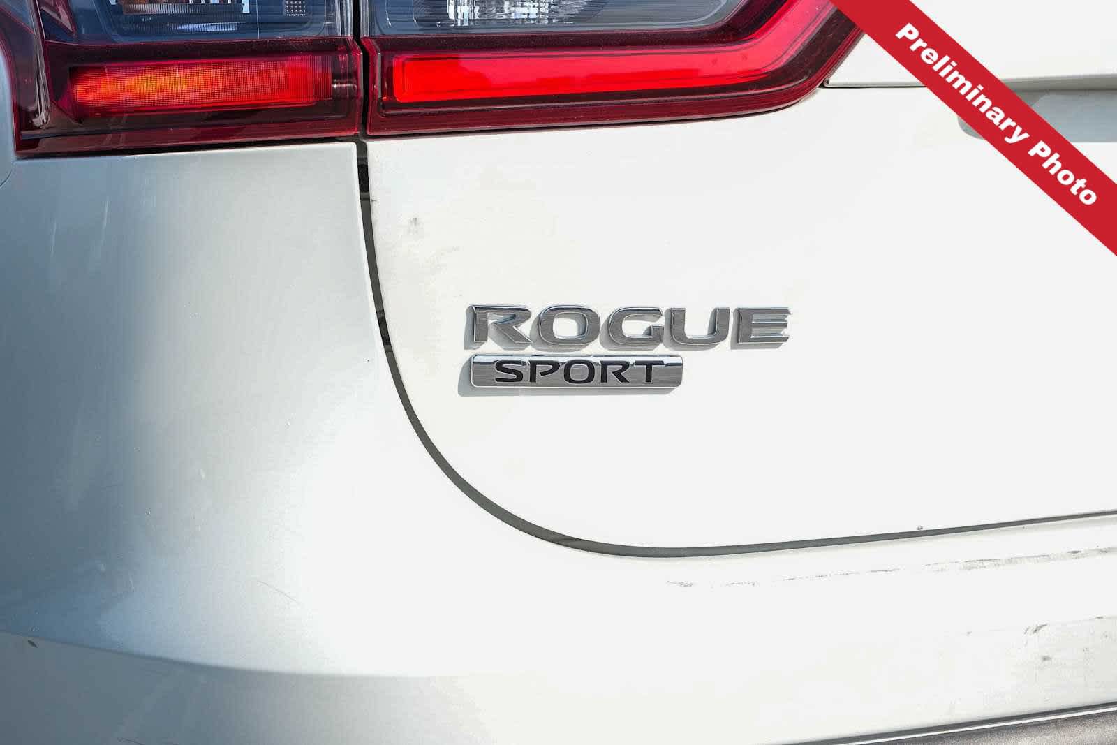 Used 2022 Nissan Rogue Sport SV w/ Technology Package FWD image 10