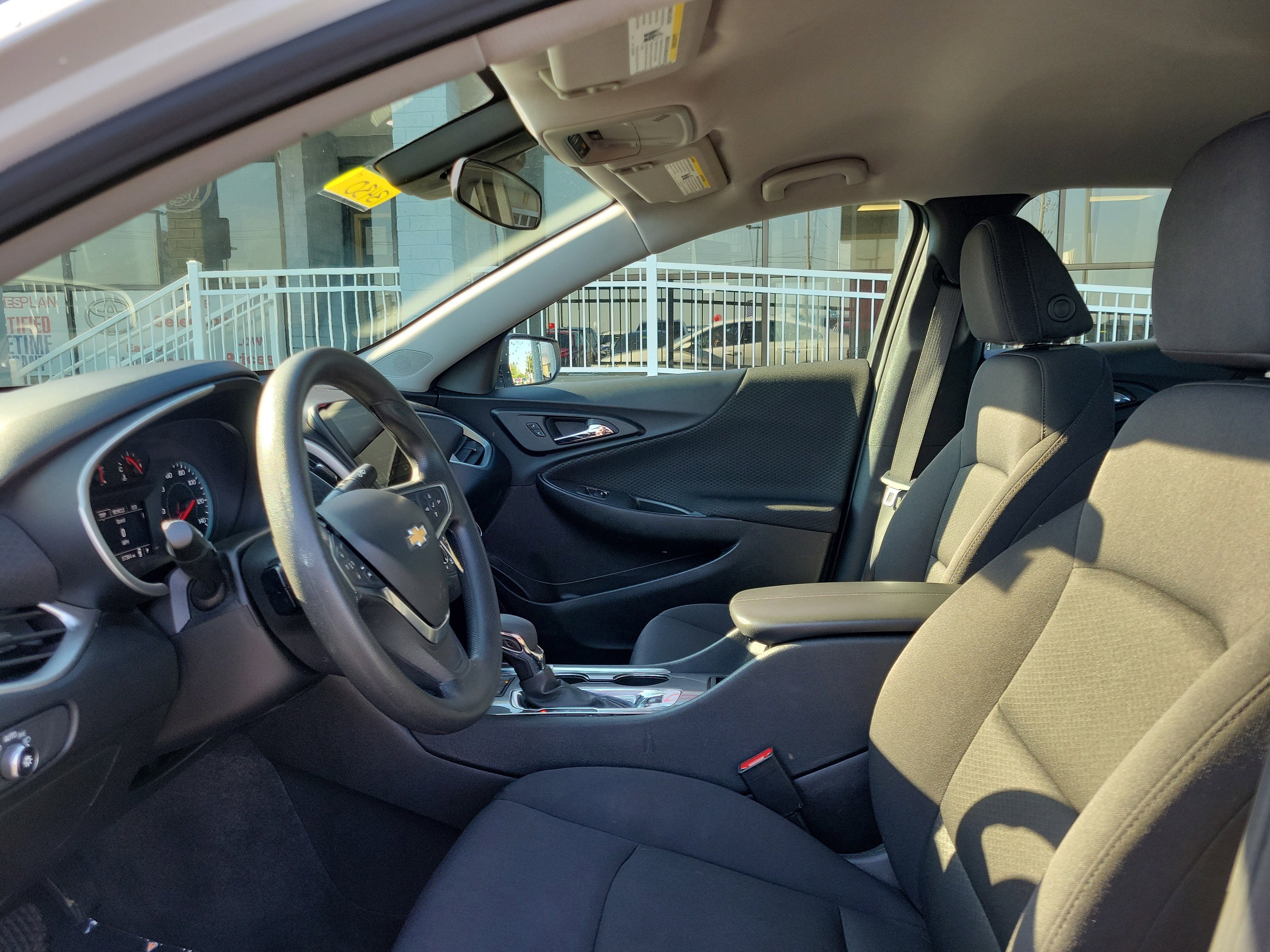 Used 2024 Chevrolet Malibu LT FWD image 15