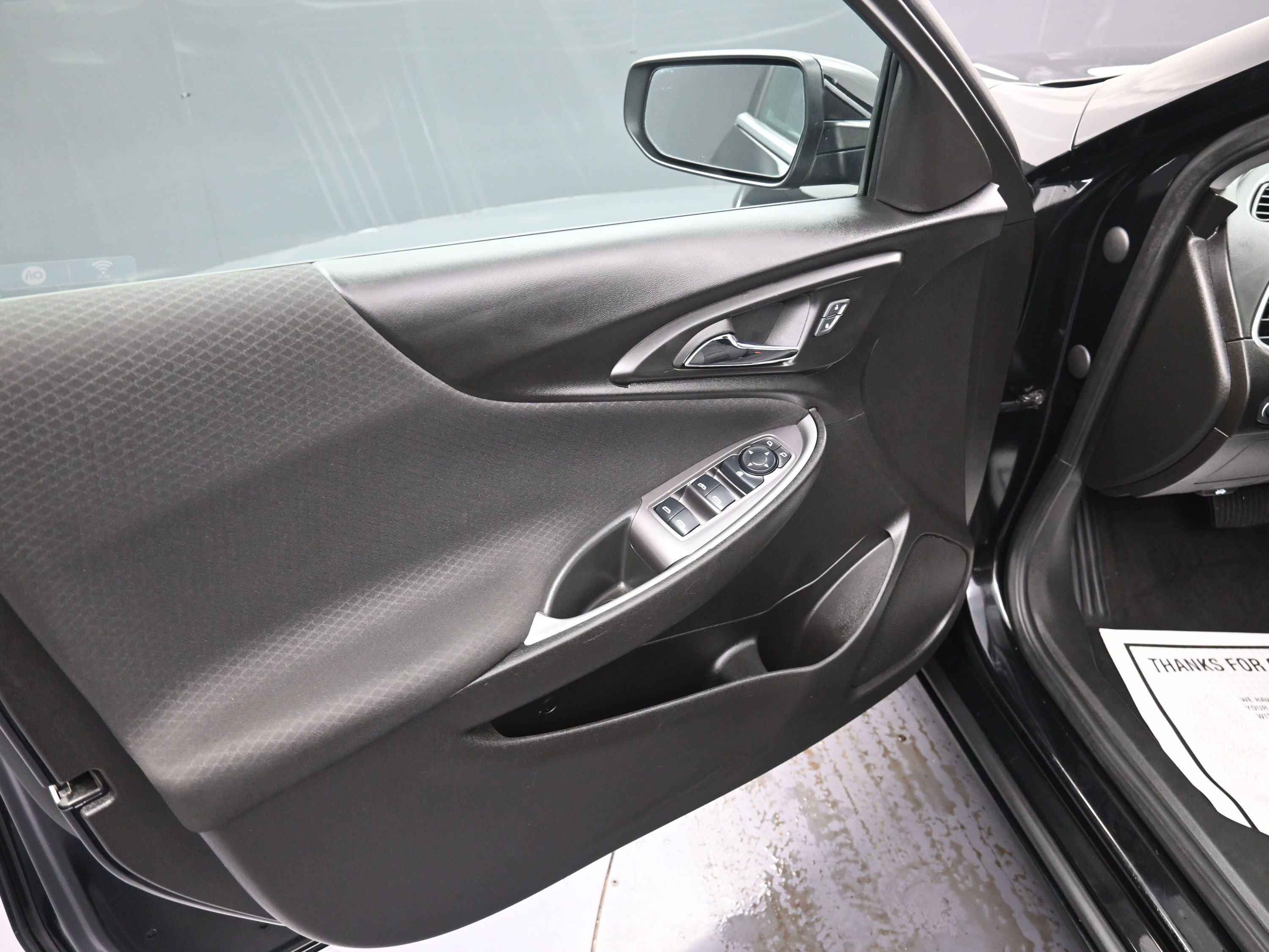 Used 2025 Chevrolet Malibu LT image 16