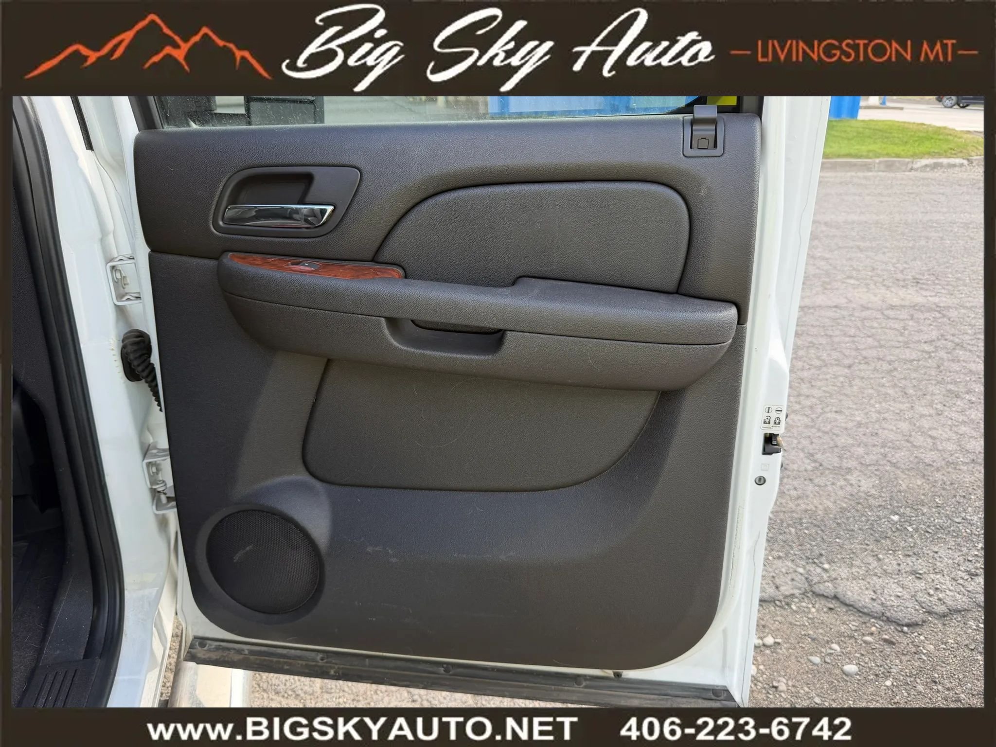 Used 2007 Chevrolet Silverado 2500 LTZ w/ Safety Package AWD/4WD image 22