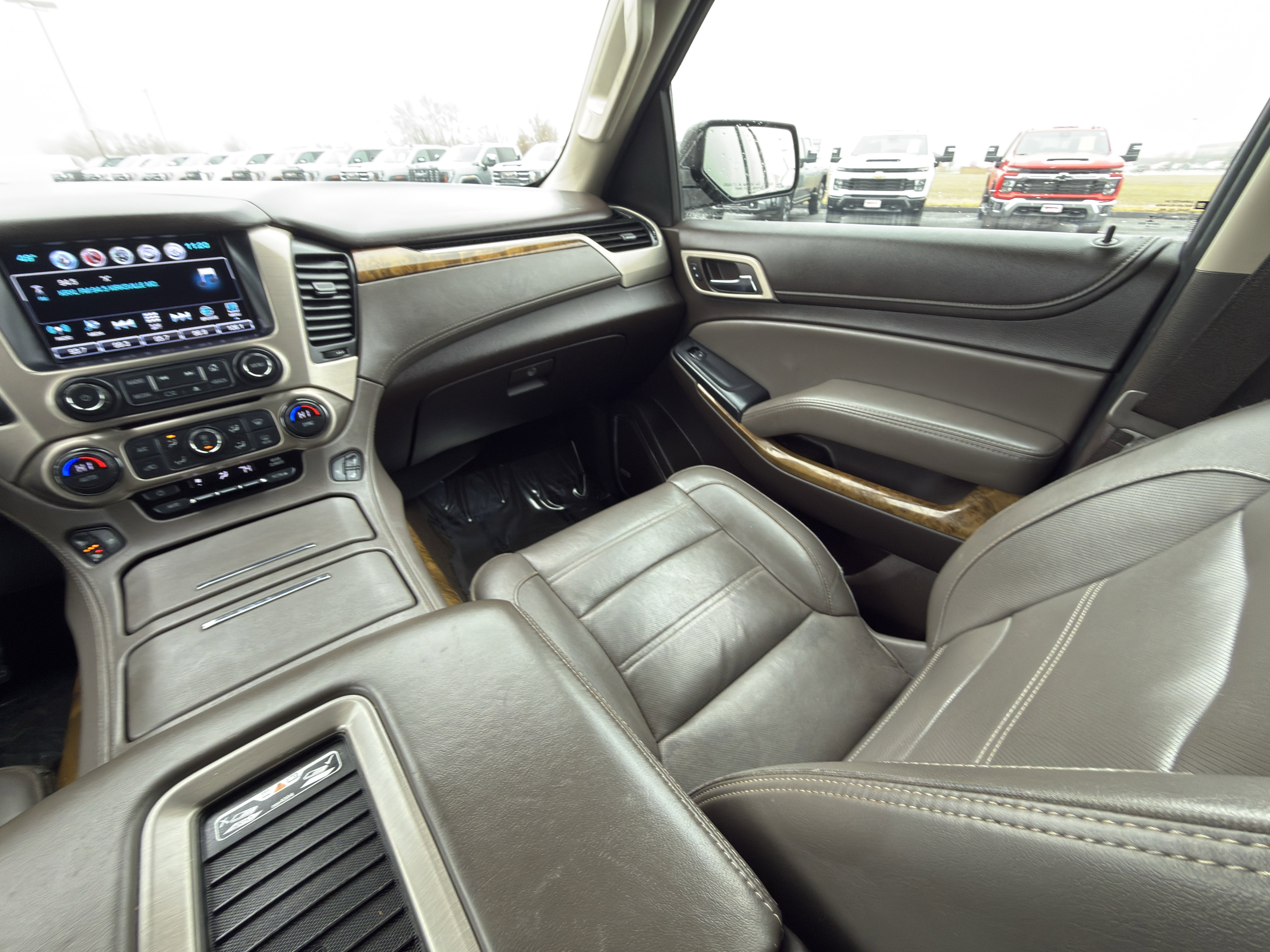 Used 2017 GMC Yukon XL Denali w/ Open Road Package image 37