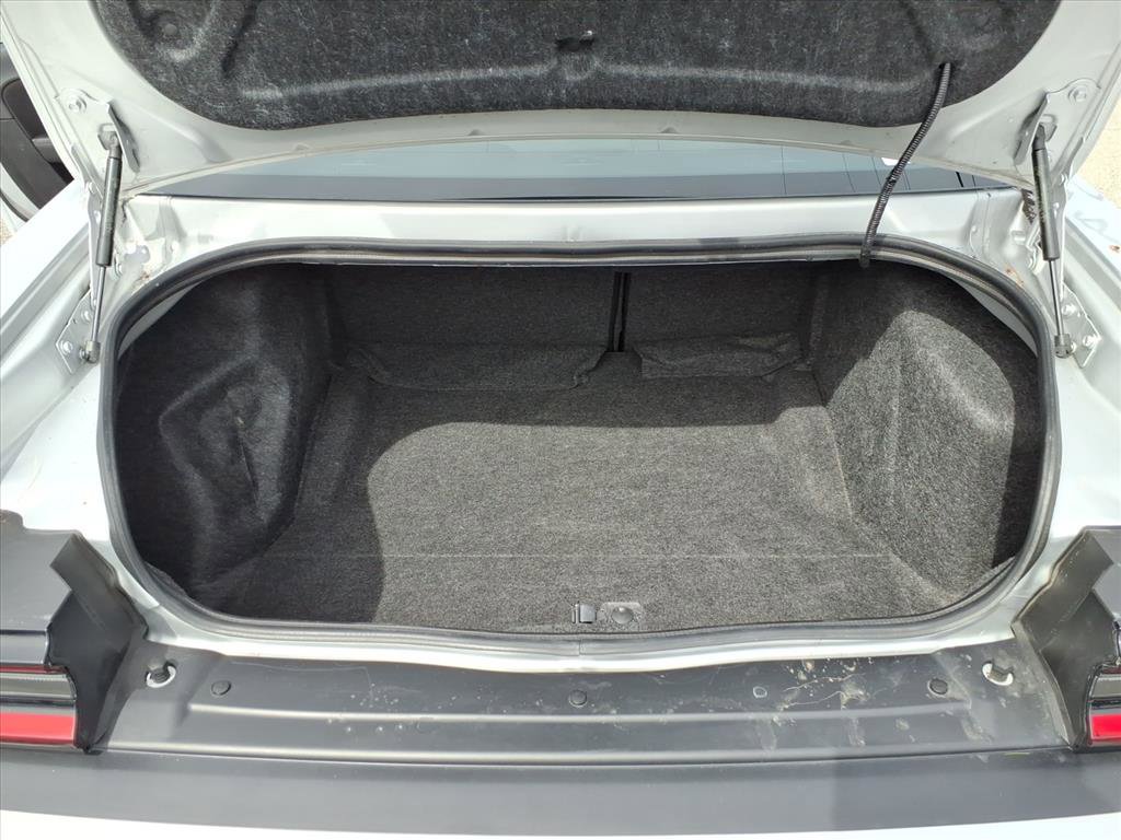 Used 2022 Dodge Challenger R/T w/ Blacktop Package image 15